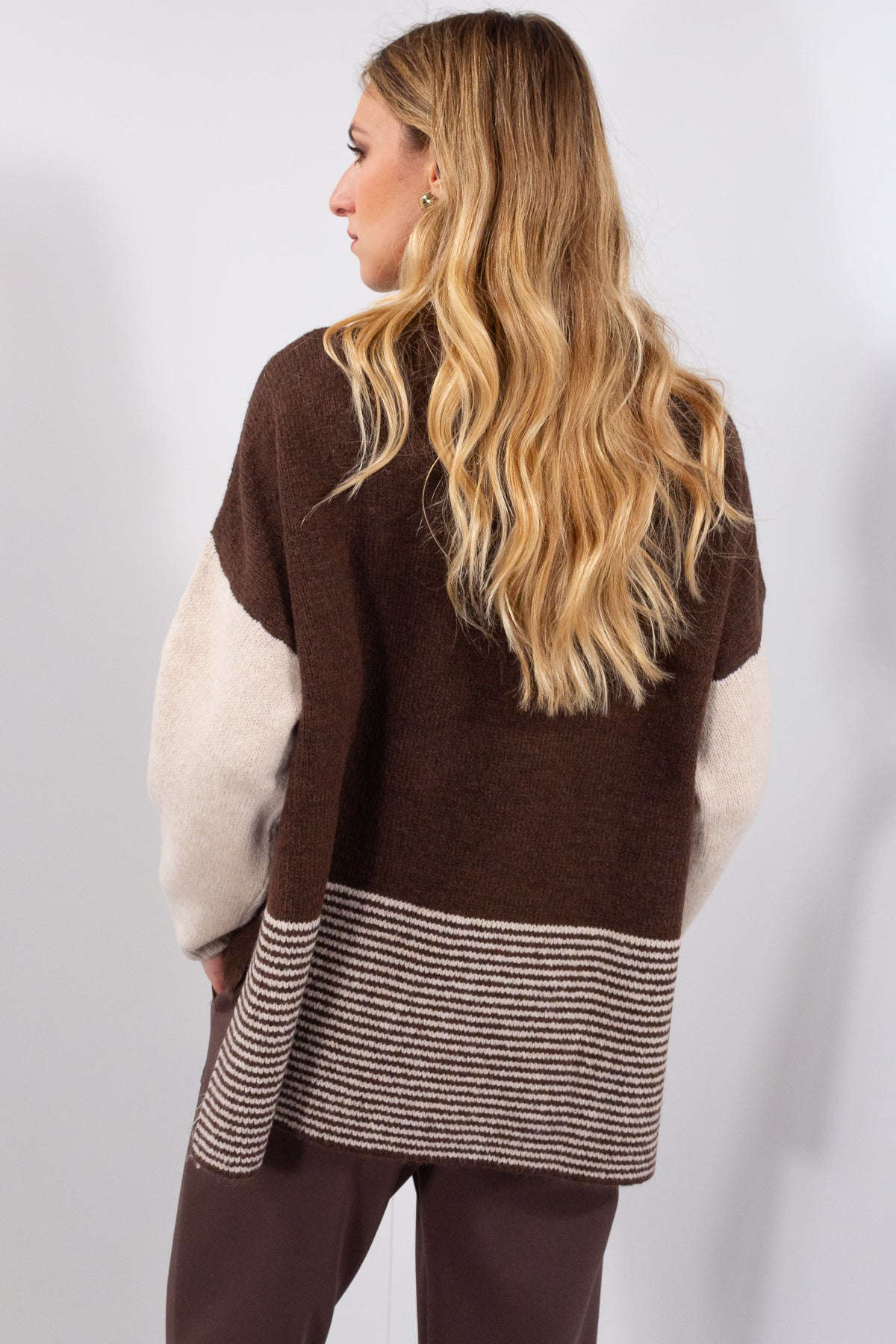 MAGLIA AMPIA RIGHINE + TASCA