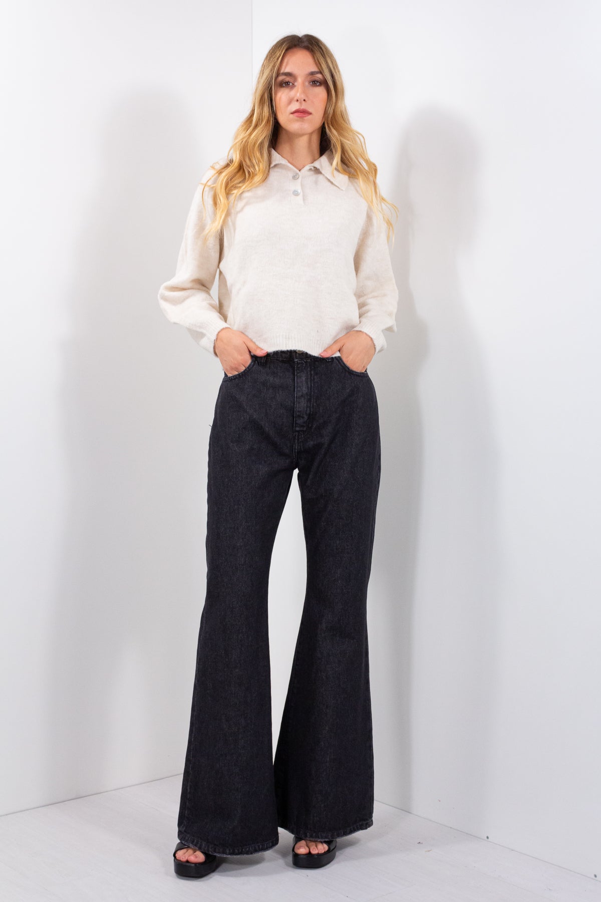 JEANS FLARE NERO
