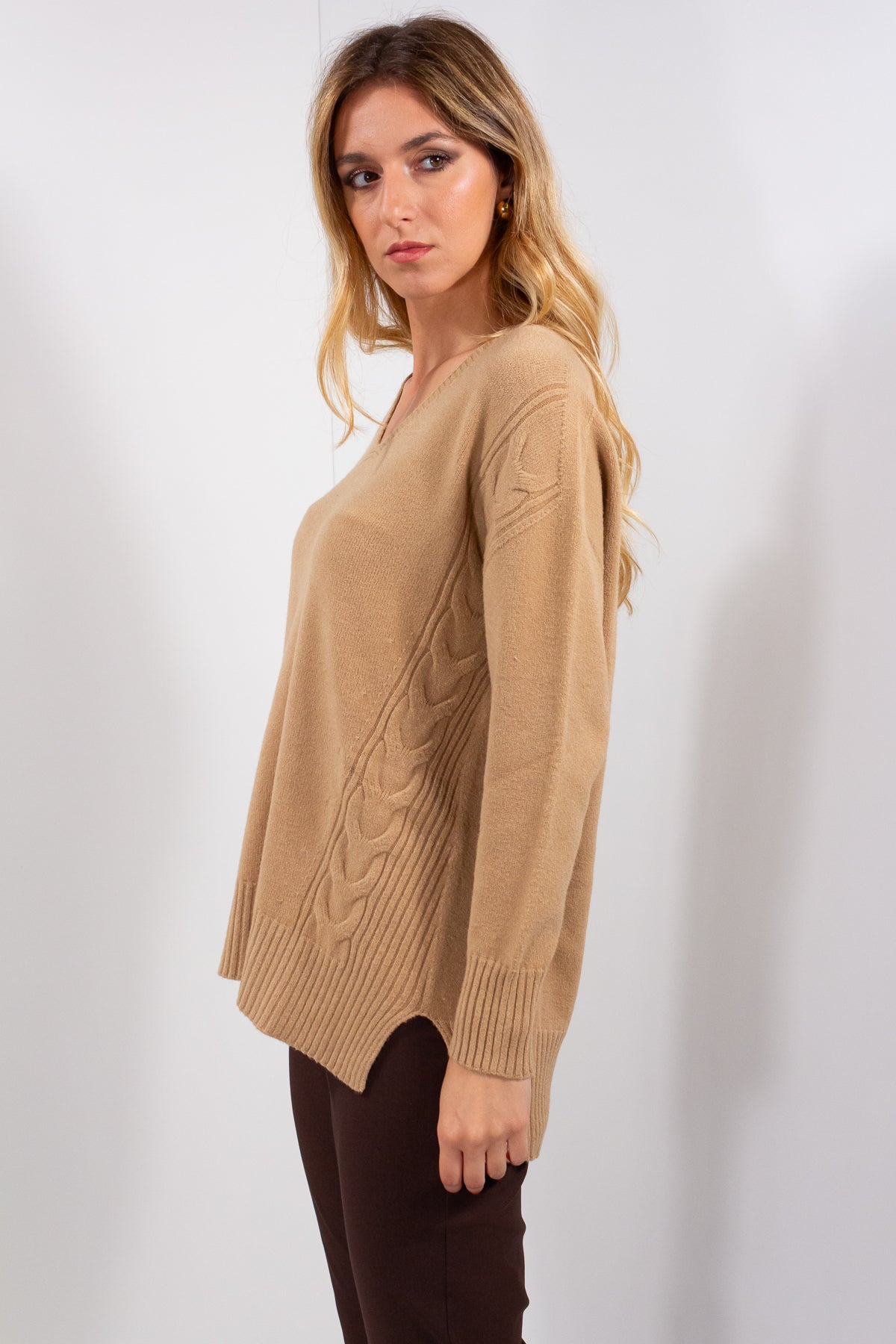 MAGLIA V OVER TRECCE