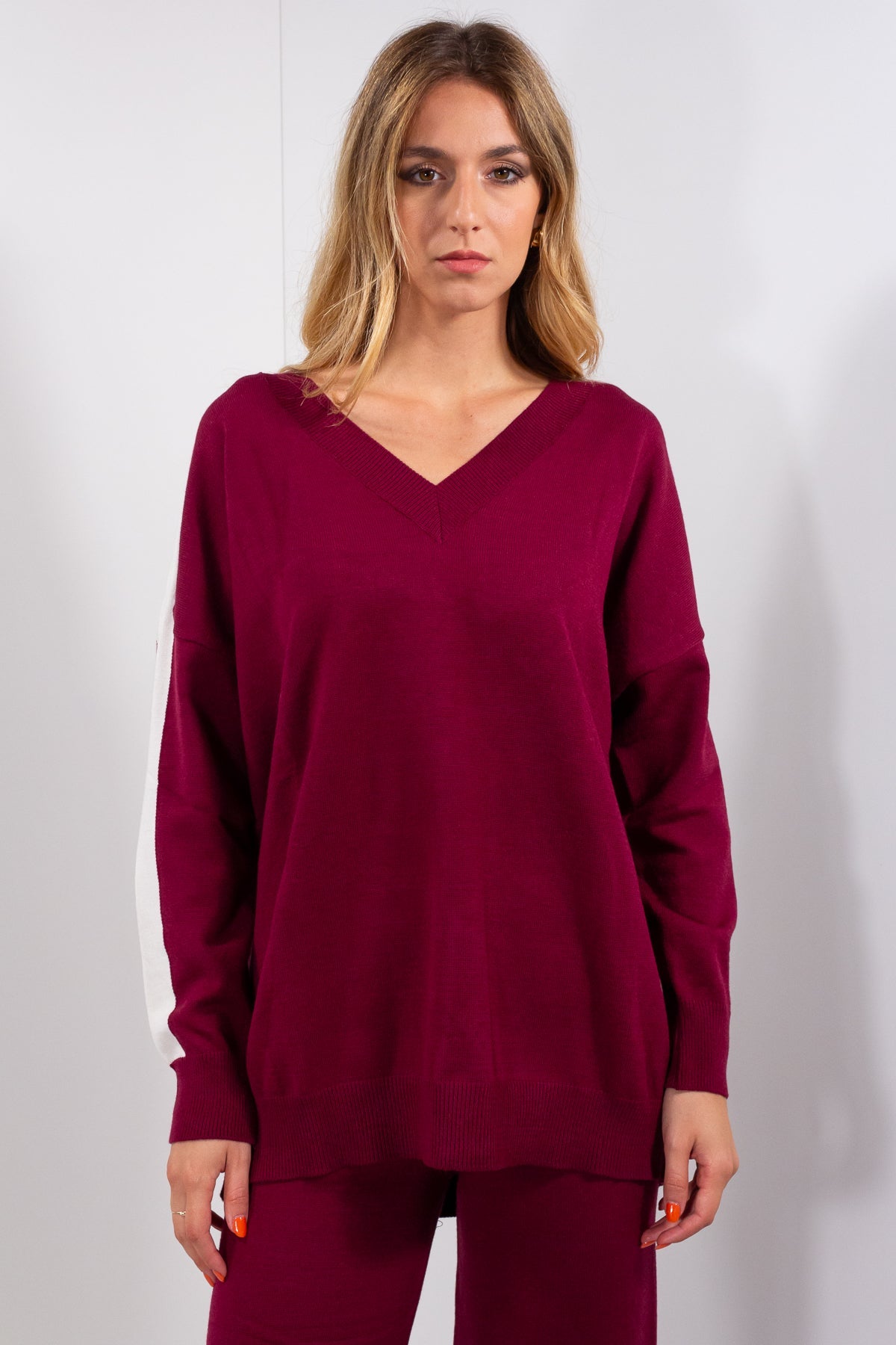 MAGLIA V OVER BANDE MANICHE