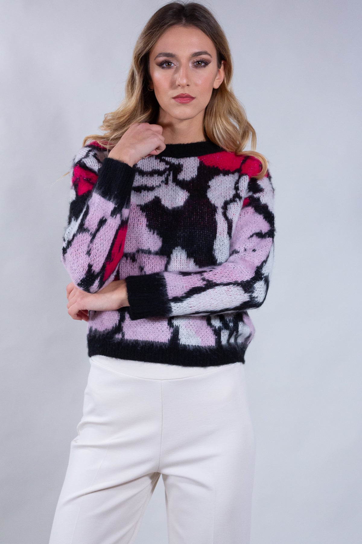 MAGLIA GARZATA FIORI**