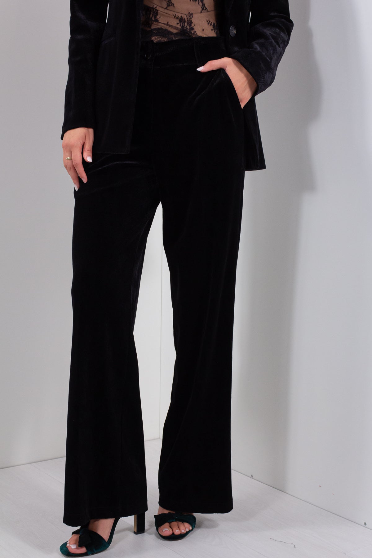 COMPLETO VELLUTO LAVORATO