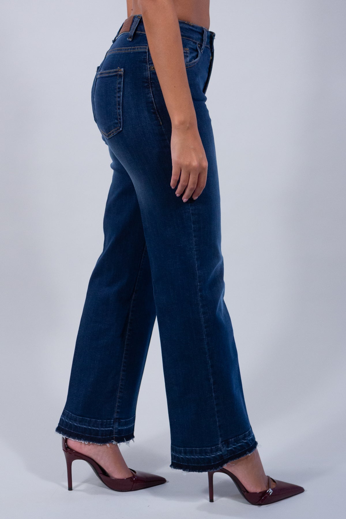 JEANS FLARE SFRANGIATO